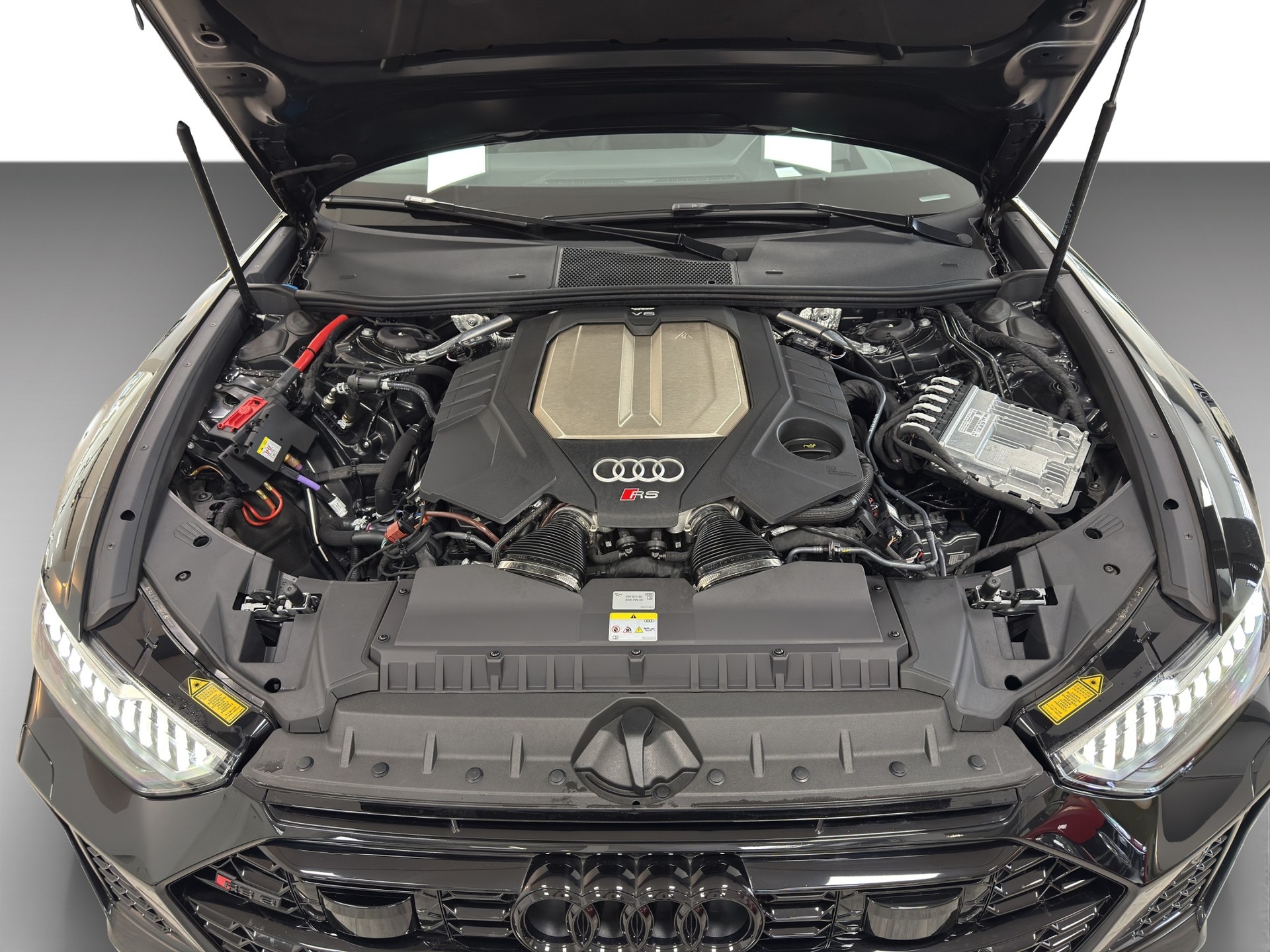 AUDI RS6 Avant 4.0 TFSI V8 Performance quattro-image-3