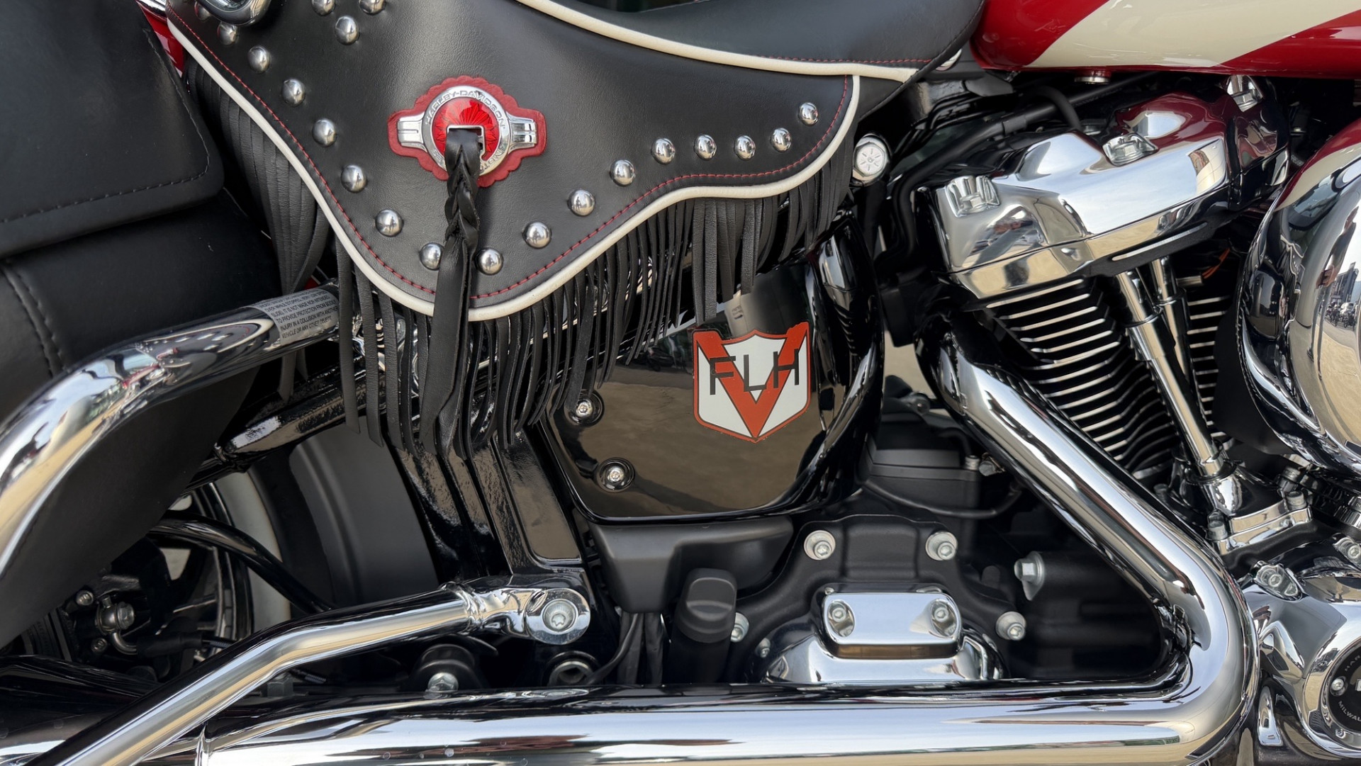 HARLEY-DAVIDSON FLI 1868 Hydra-Glide Revival 114-showroom-element-3