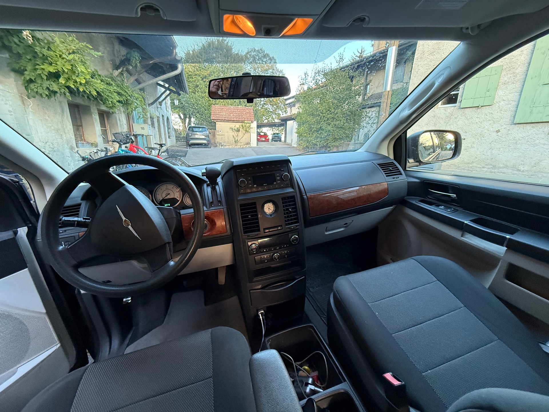 CHRYSLER 2.8 CRD Touring-image-3