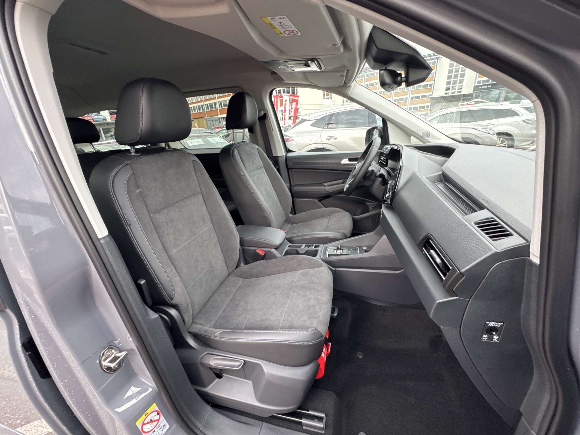 VW Caddy Maxi 1.5 TSi PHEV Style 7-Plätzer 204PS DSG-Automat-image-12