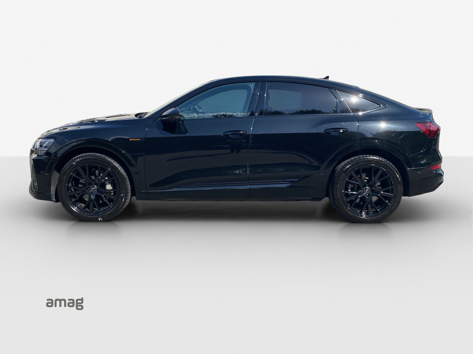 AUDI e-tron 55 Sportback S Line Black Edition quattro-image-1