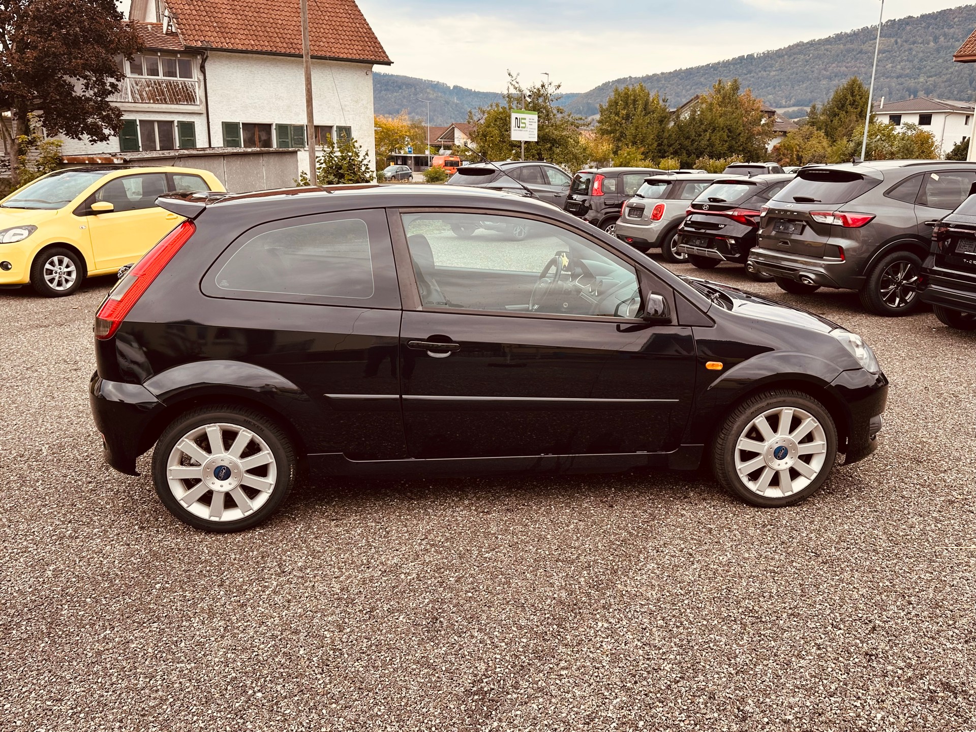 FORD Fiesta 2.0 16V ST-image-3