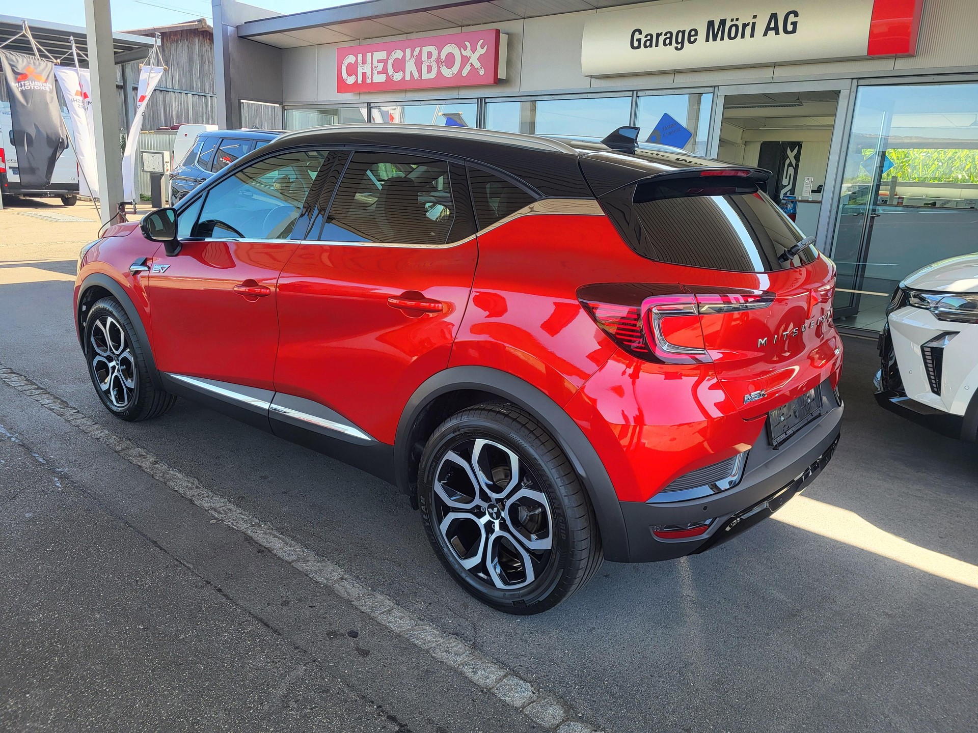 MITSUBISHI ASX 1.6 HEV Instyle-image-3