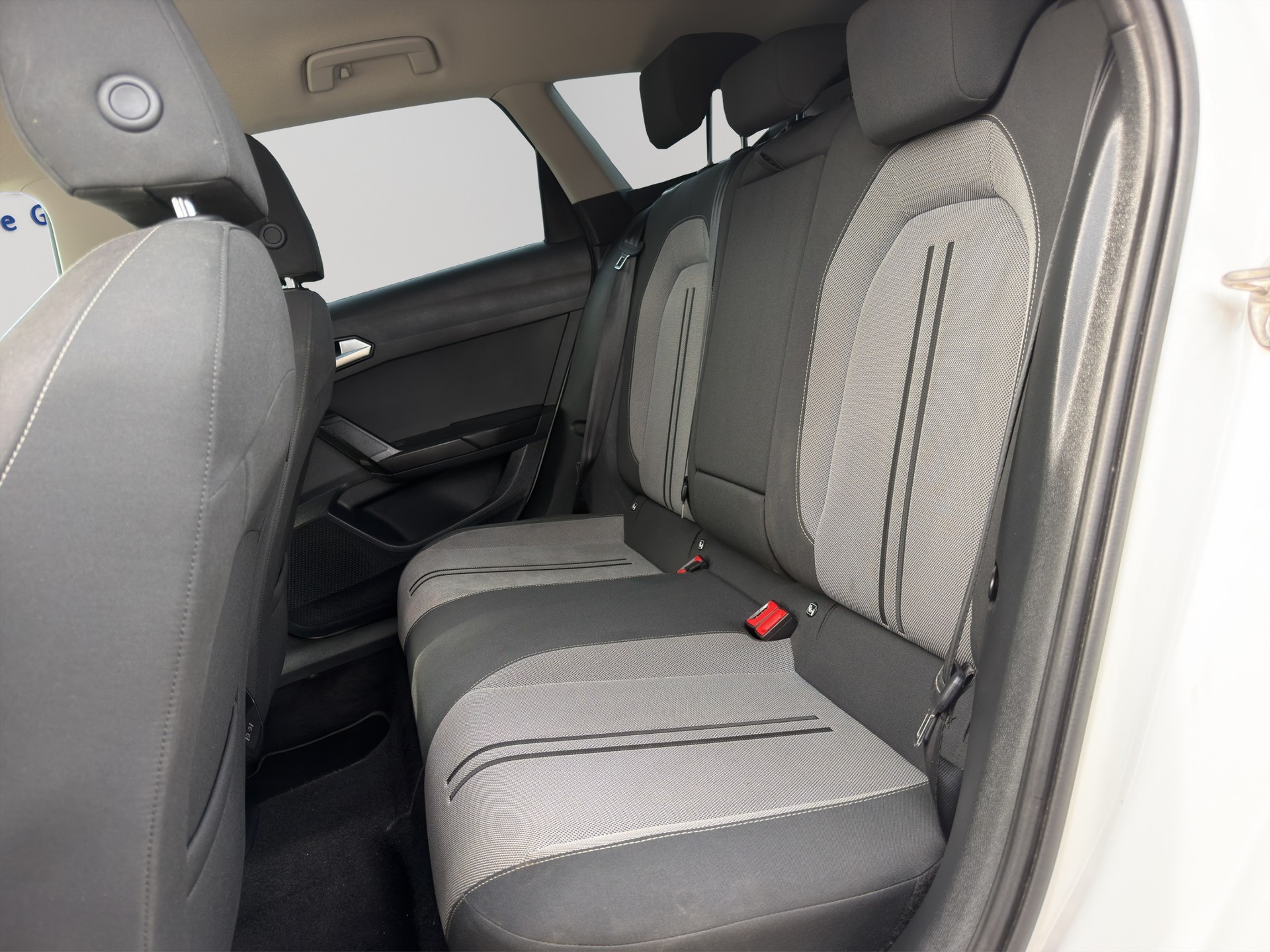 SEAT Leon ST 2.0 TDI EVO DSG Style-image-11