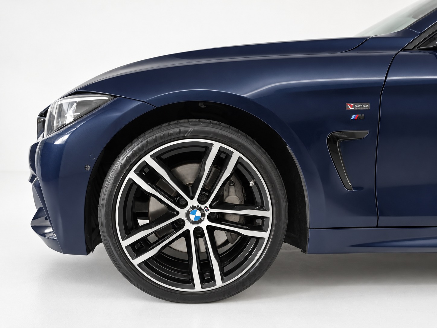 BMW 440i xDrive M-Sport Cabrio Individual-image-8