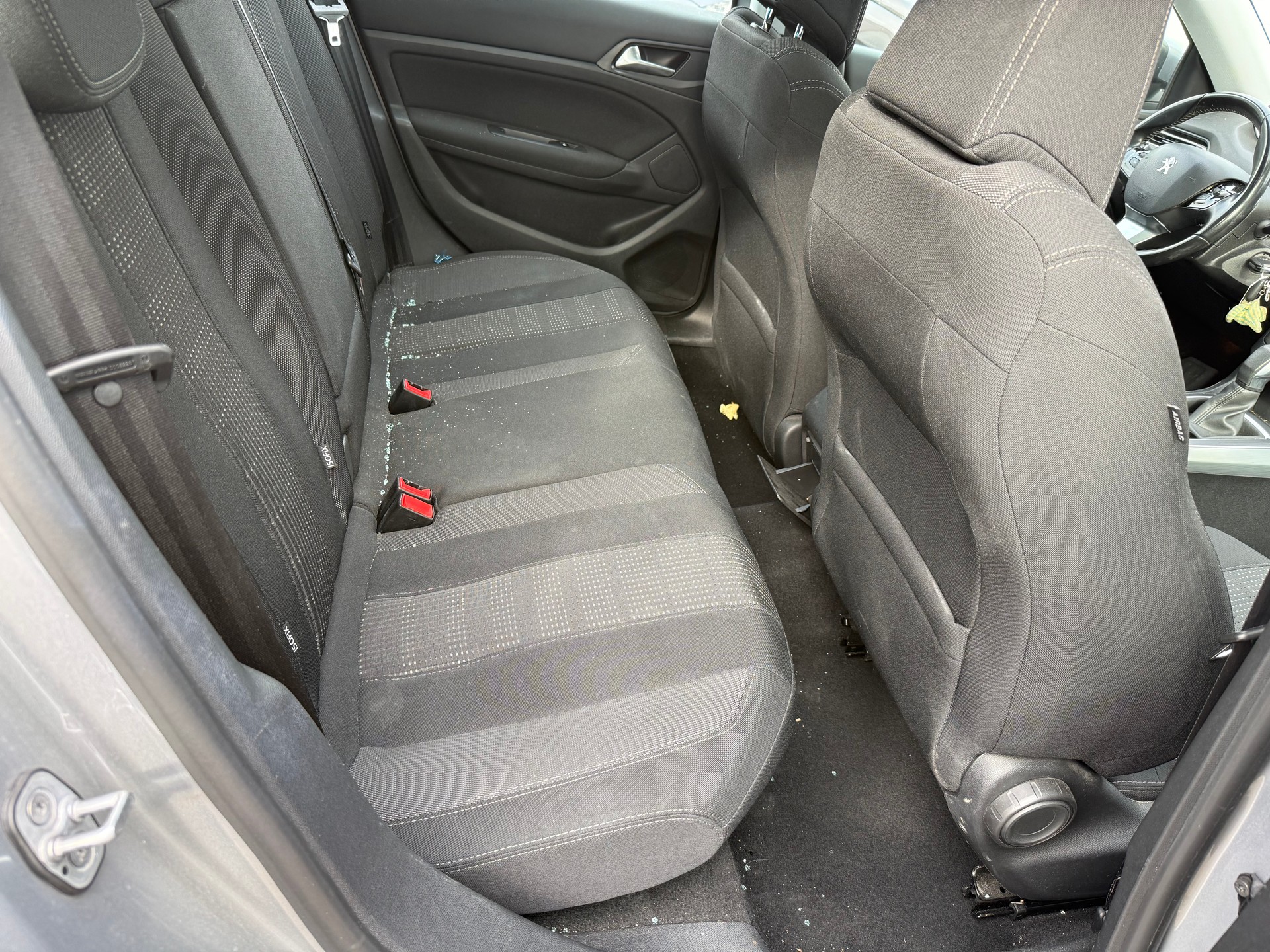 PEUGEOT 308 SW 2.0 BlueHDI Active Automatic-image-9