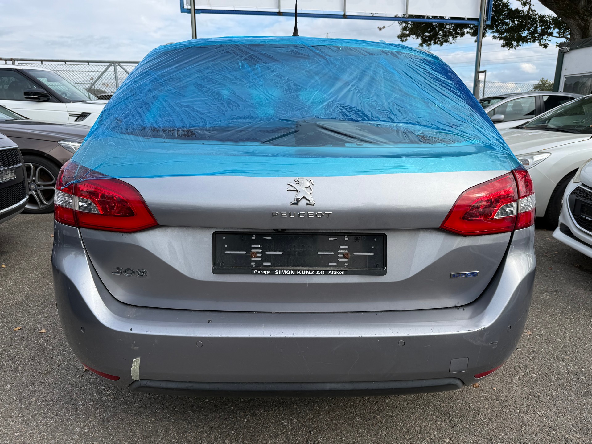 PEUGEOT 308 SW 2.0 BlueHDI Active Automatic-image-6