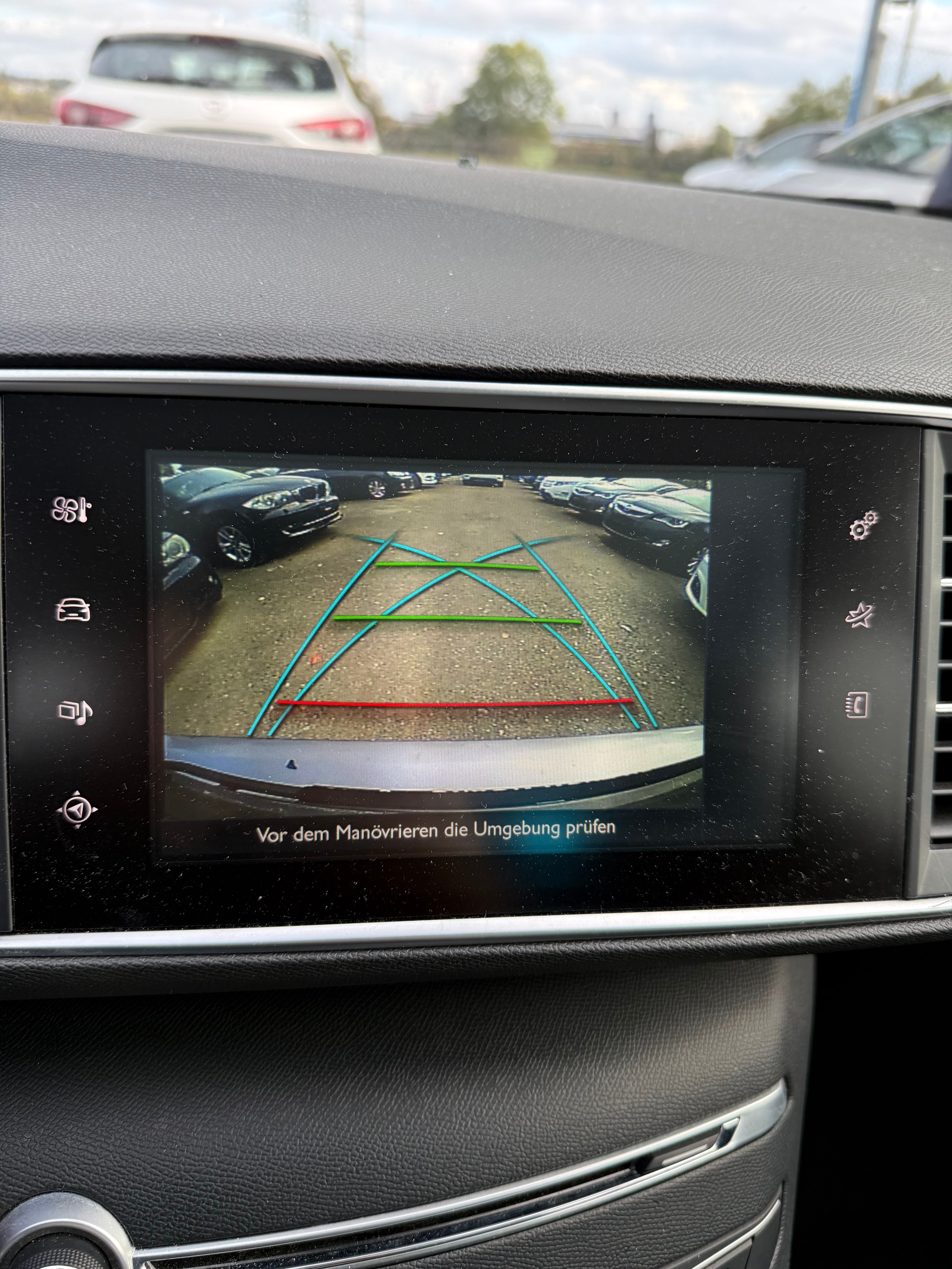 PEUGEOT 308 SW 2.0 BlueHDI Active Automatic-image-12