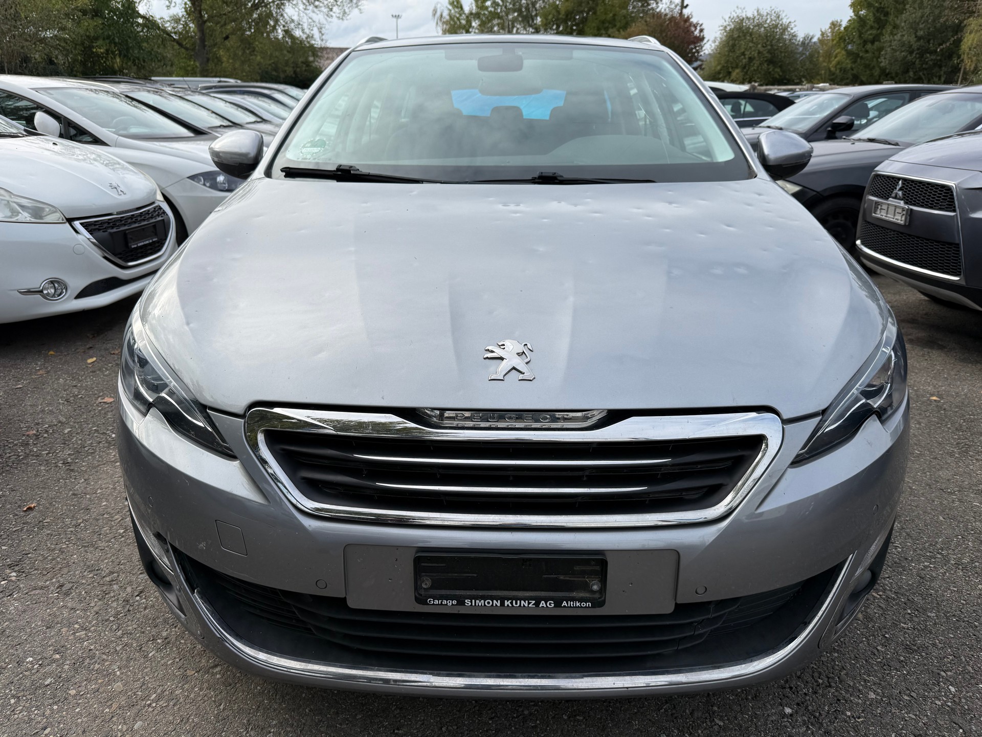 PEUGEOT 308 SW 2.0 BlueHDI Active Automatic-image-1
