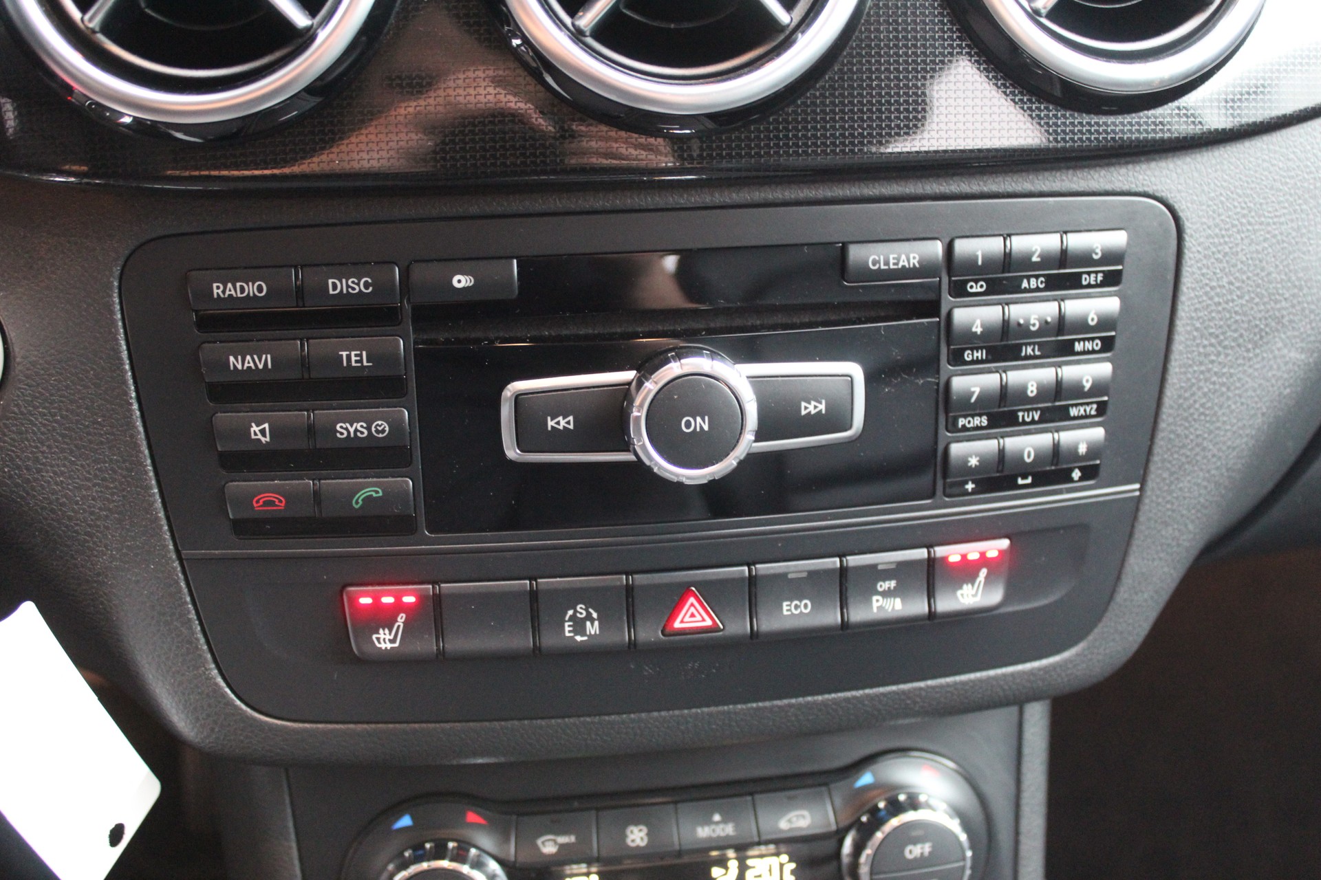 MERCEDES-BENZ B 180 7G-DCT-image-15