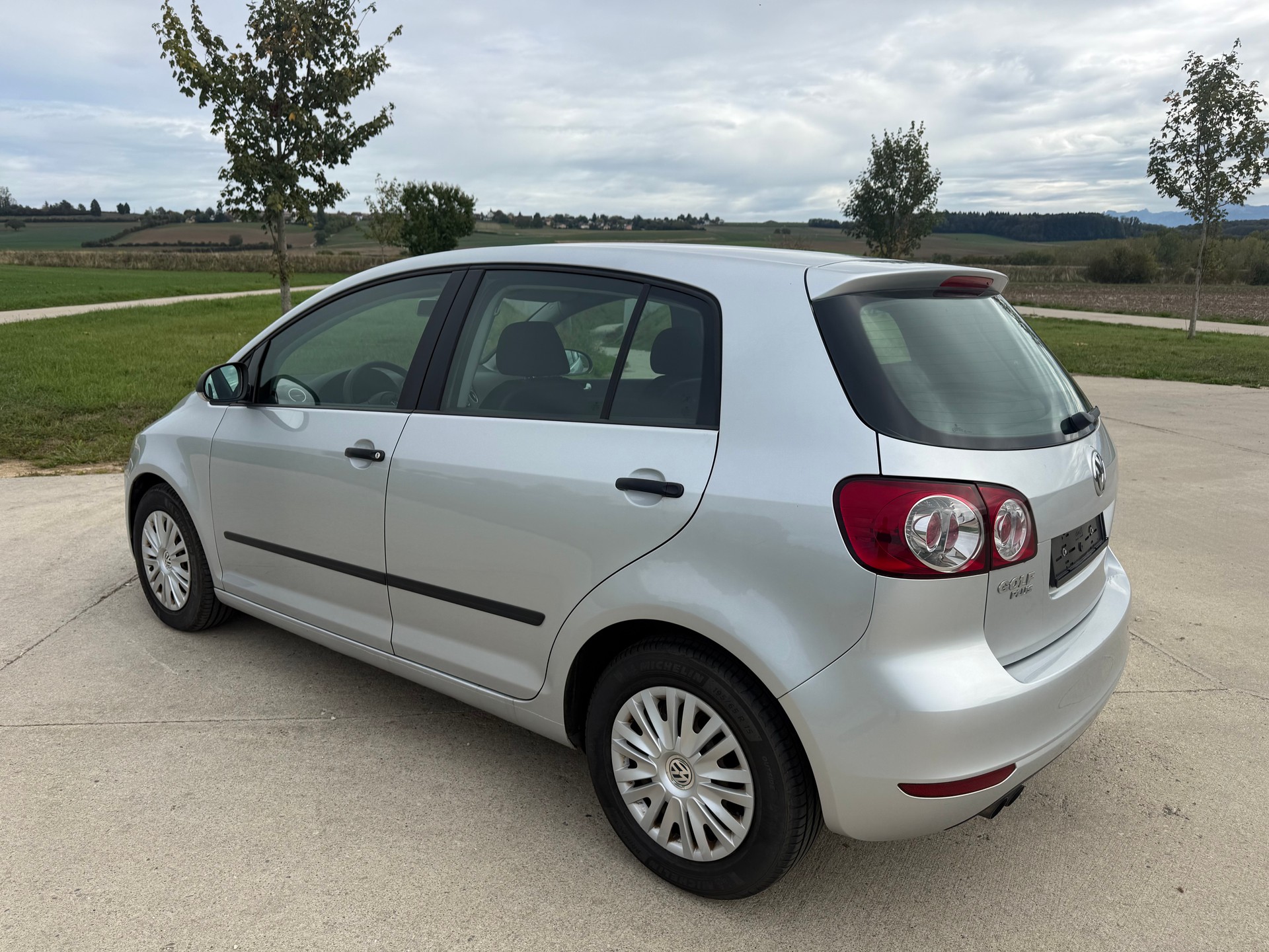 VW Golf Plus 2.0 TDI Comfortline DSG-image-2