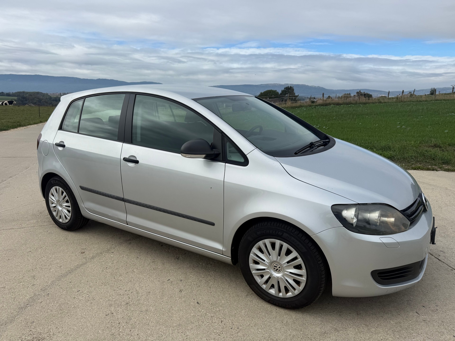VW Golf Plus 2.0 TDI Comfortline DSG-image-5