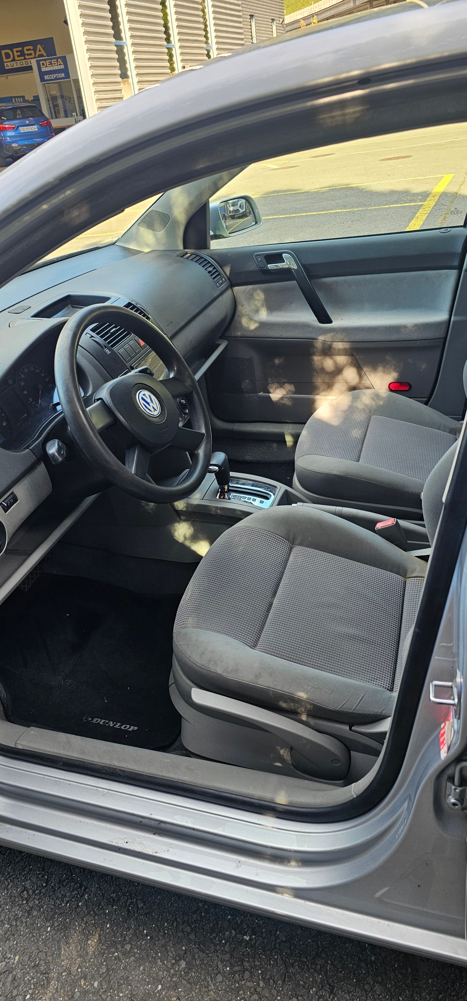 VW POLO-image-5