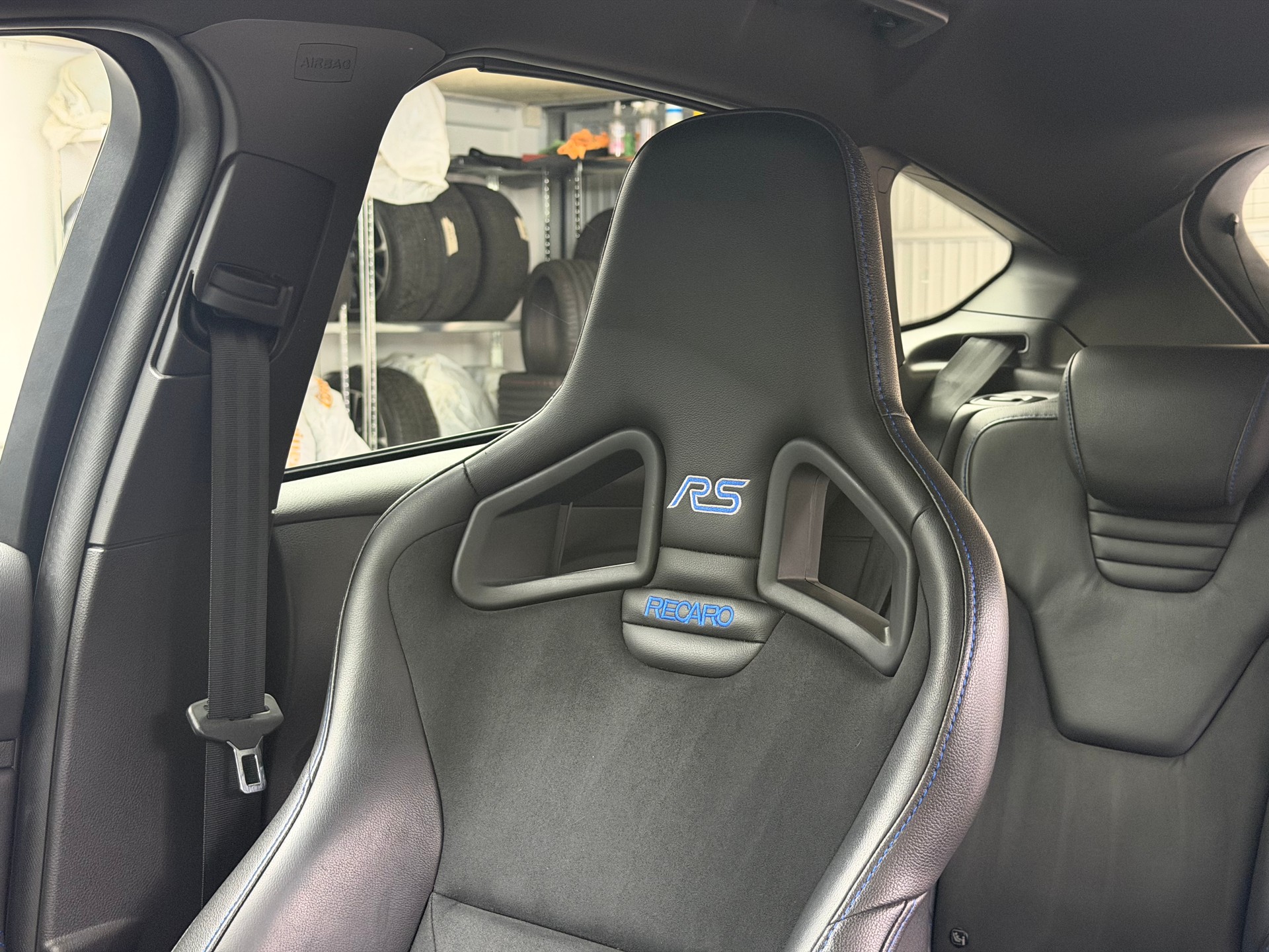 FORD Focus 2.3 EcoBoost RS AWD * CH Auto / Recaro *-image-12