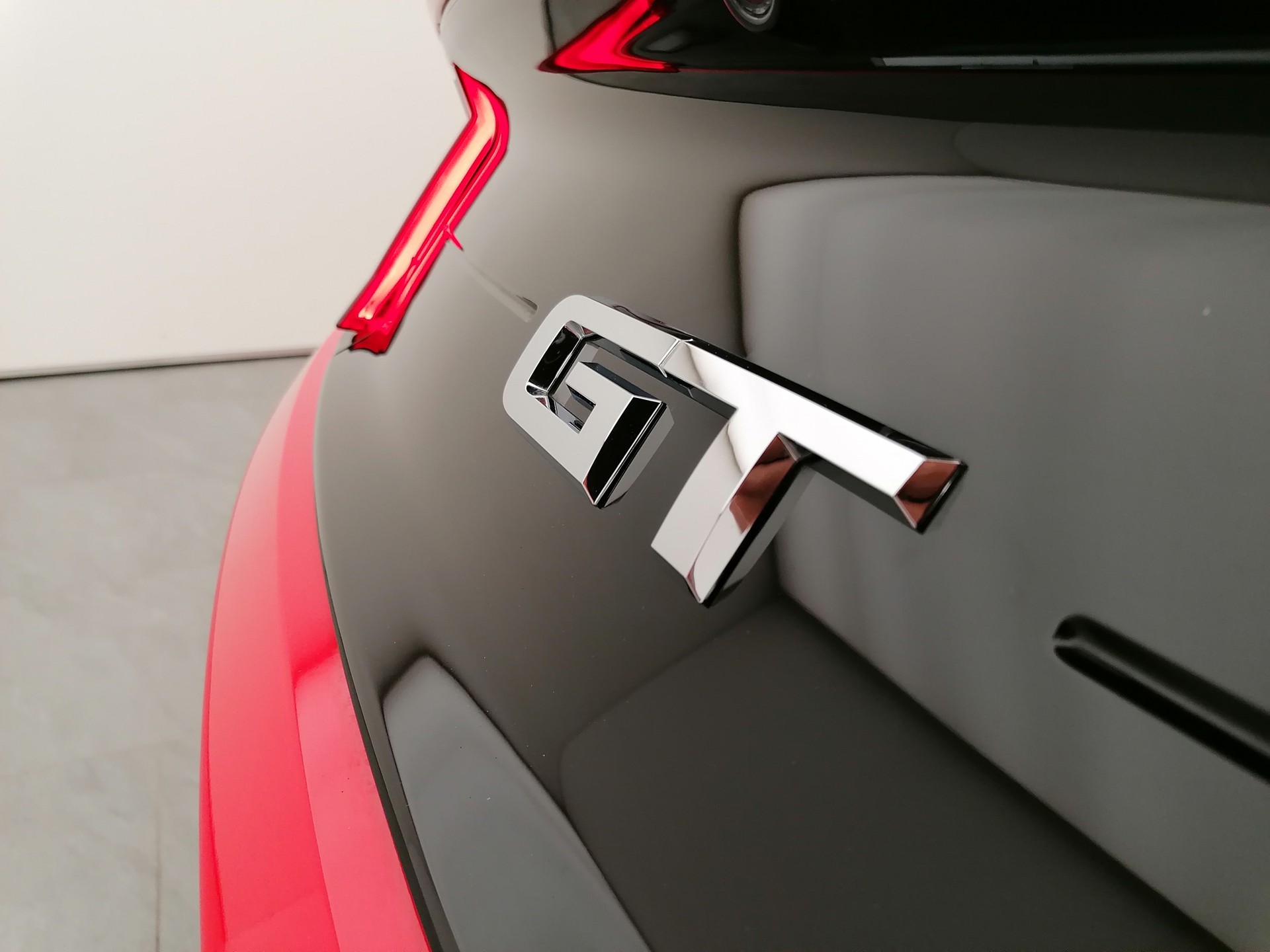 FORD Mustang 5.0 GT Fastback-image-11