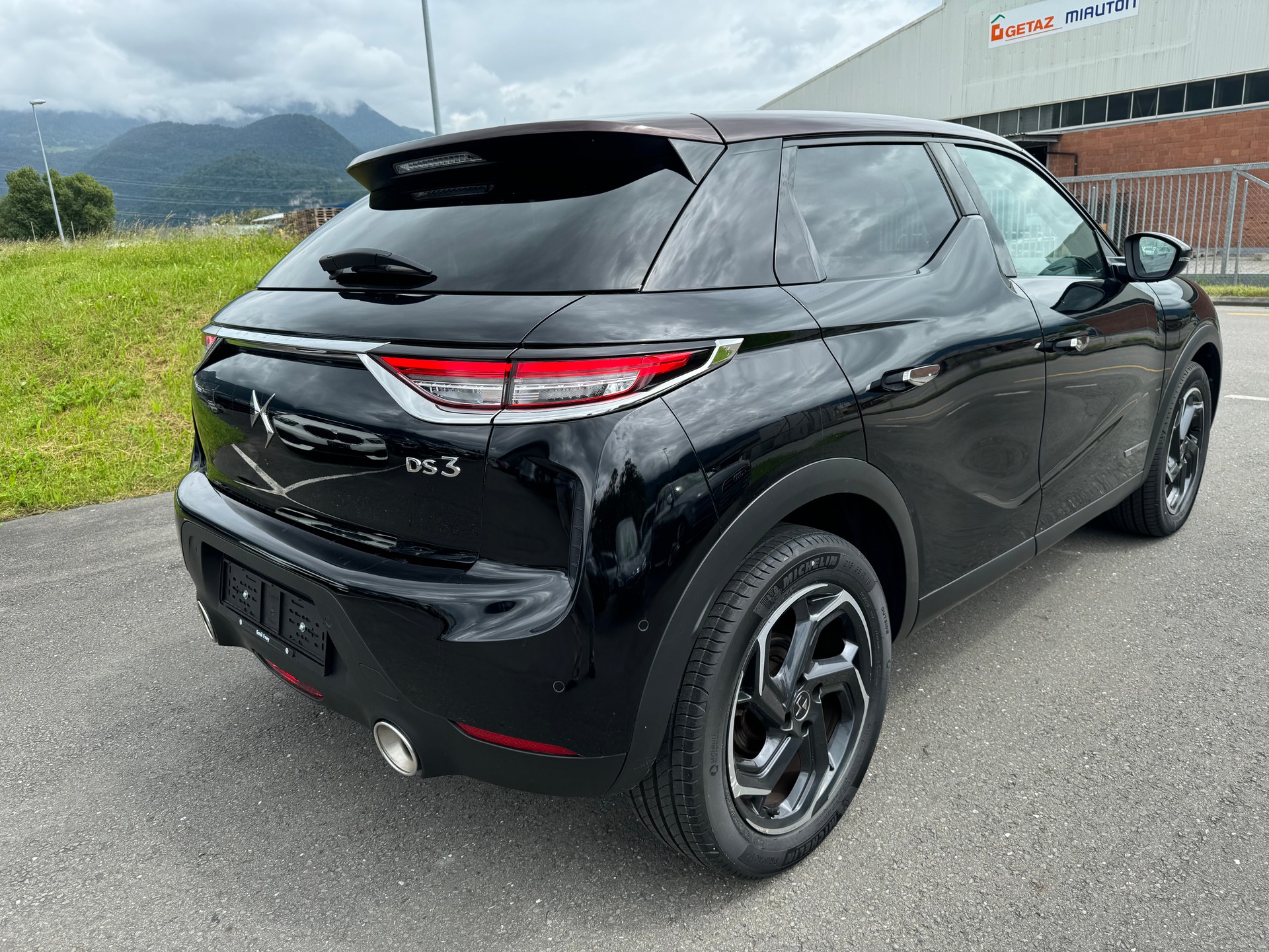 DS AUTOMOBILES DS 3 Crossback 1.2 PureTech SO Chic EAT8-image-3