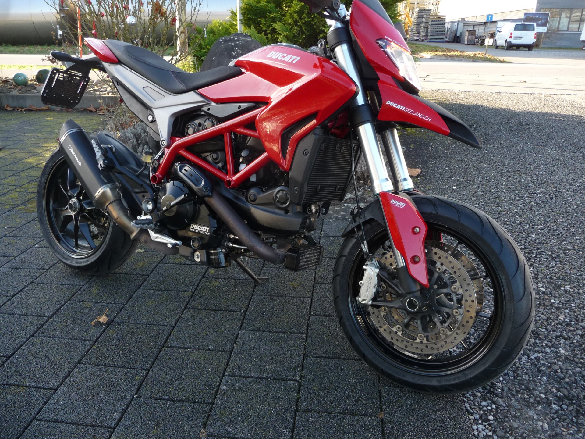 DUCATI Hypermotard 939