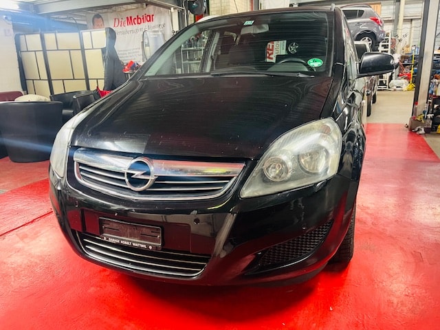 OPEL Zafira 2.2i 16V Edition Automatic-image-0