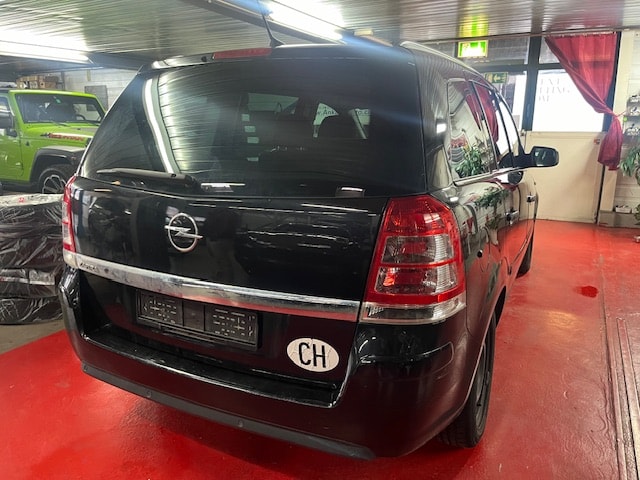 OPEL Zafira 2.2i 16V Edition Automatic-image-9