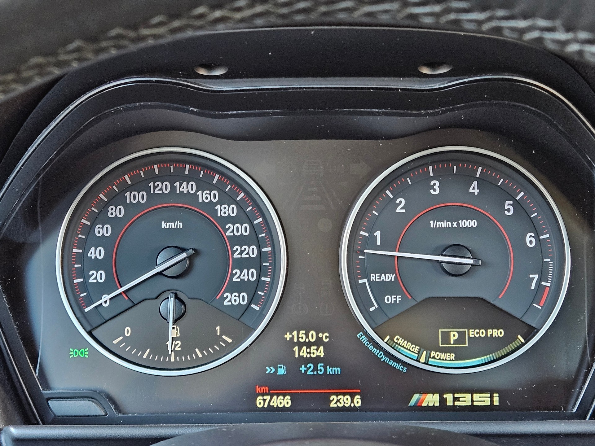 BMW M135i Steptronic-image-10