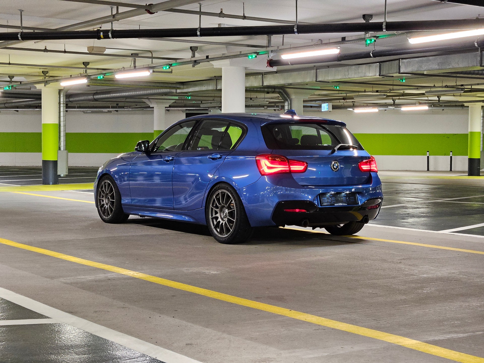BMW M135i Steptronic-image-2