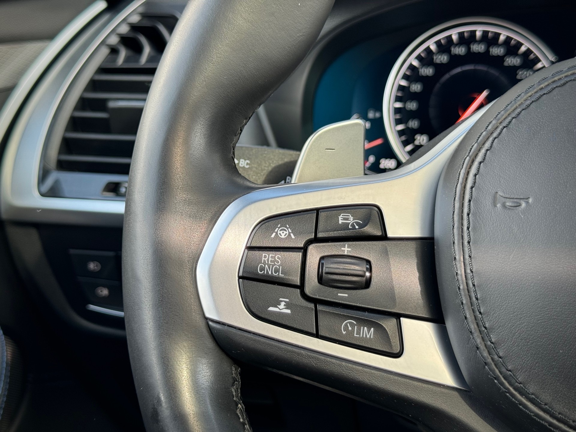 BMW X3 xDrive 30i M Sport Steptronic - Véhicule Suisse (CH)-image-8
