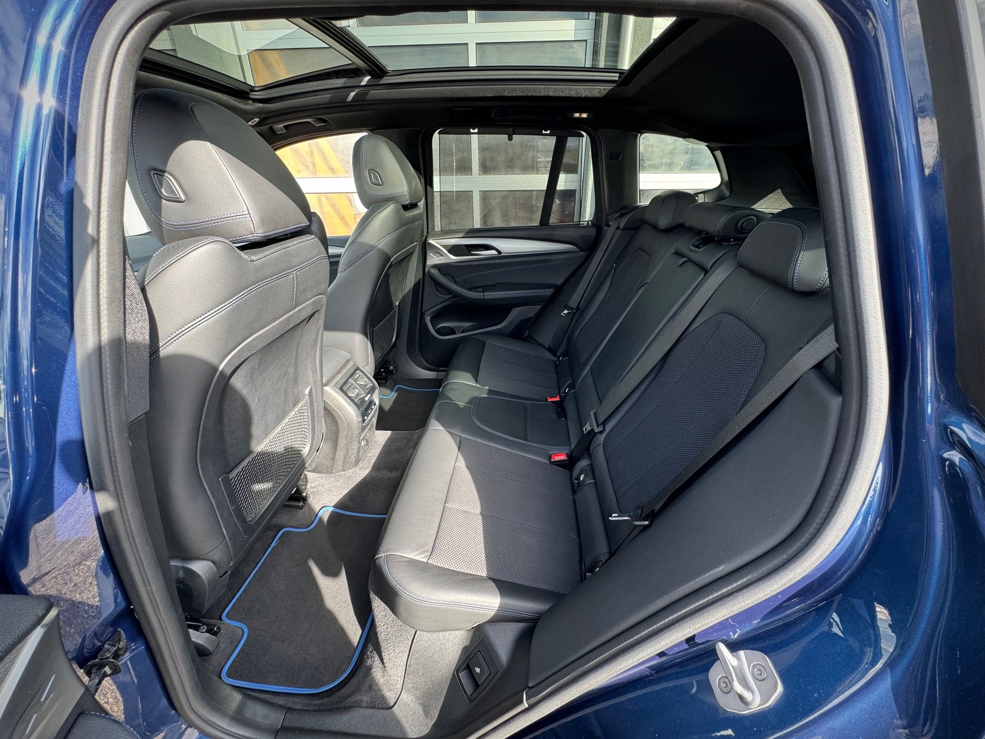 BMW X3 xDrive 30i M Sport Steptronic - Véhicule Suisse (CH)-image-7