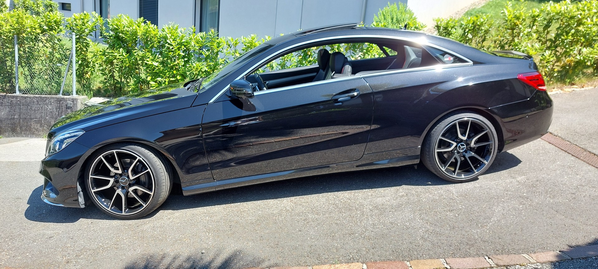 MERCEDES-BENZ E 350 4Matic 7G-Tronic-image-2