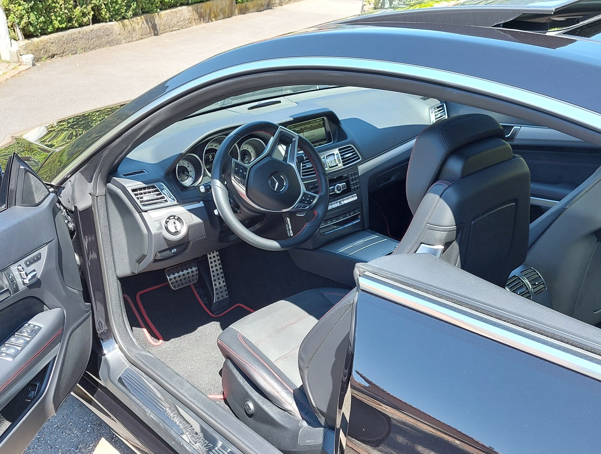 MERCEDES-BENZ E 350 4Matic 7G-Tronic-image-4
