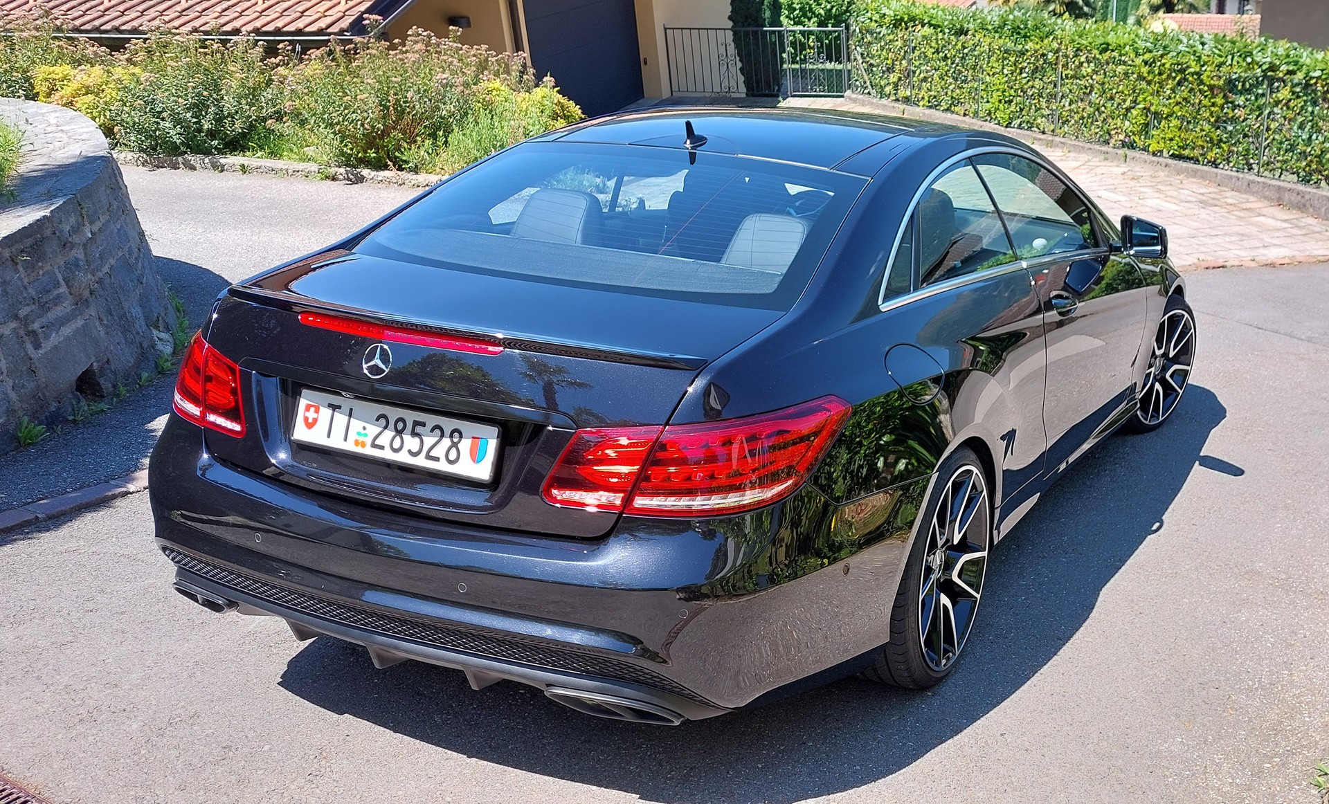 MERCEDES-BENZ E 350 4Matic 7G-Tronic-image-3