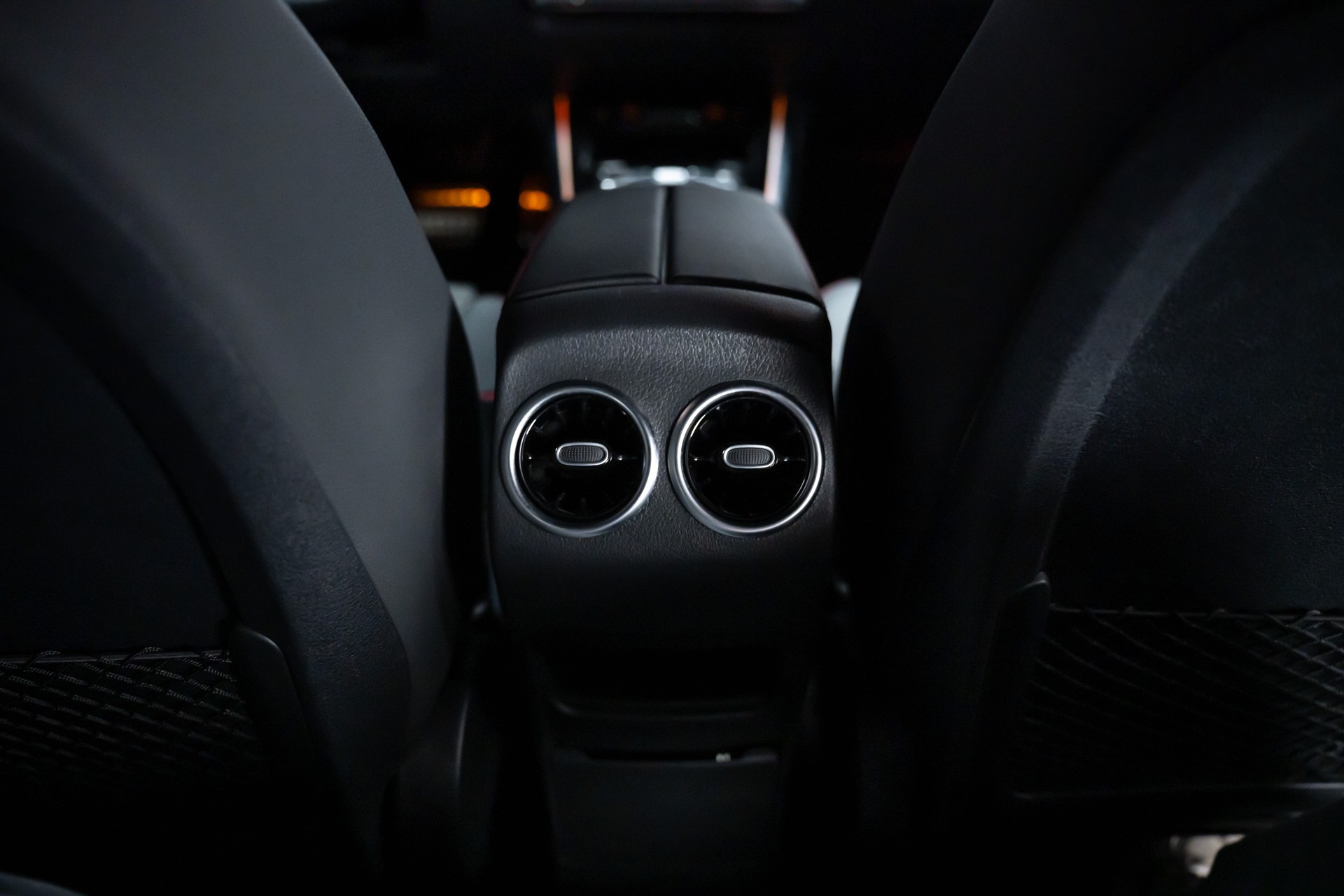 MERCEDES-BENZ GLB 250 AMG Line 4matic*Facelift*360°Kamera*Burmester*El.Sitze*-image-39