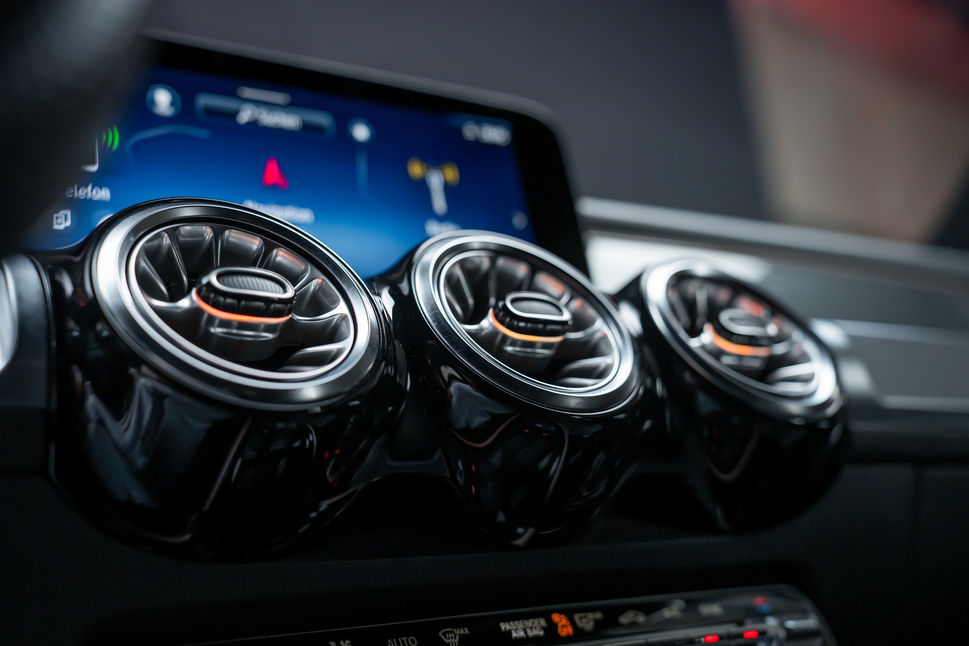 MERCEDES-BENZ GLB 250 AMG Line 4matic*Facelift*360°Kamera*Burmester*El.Sitze*-image-30