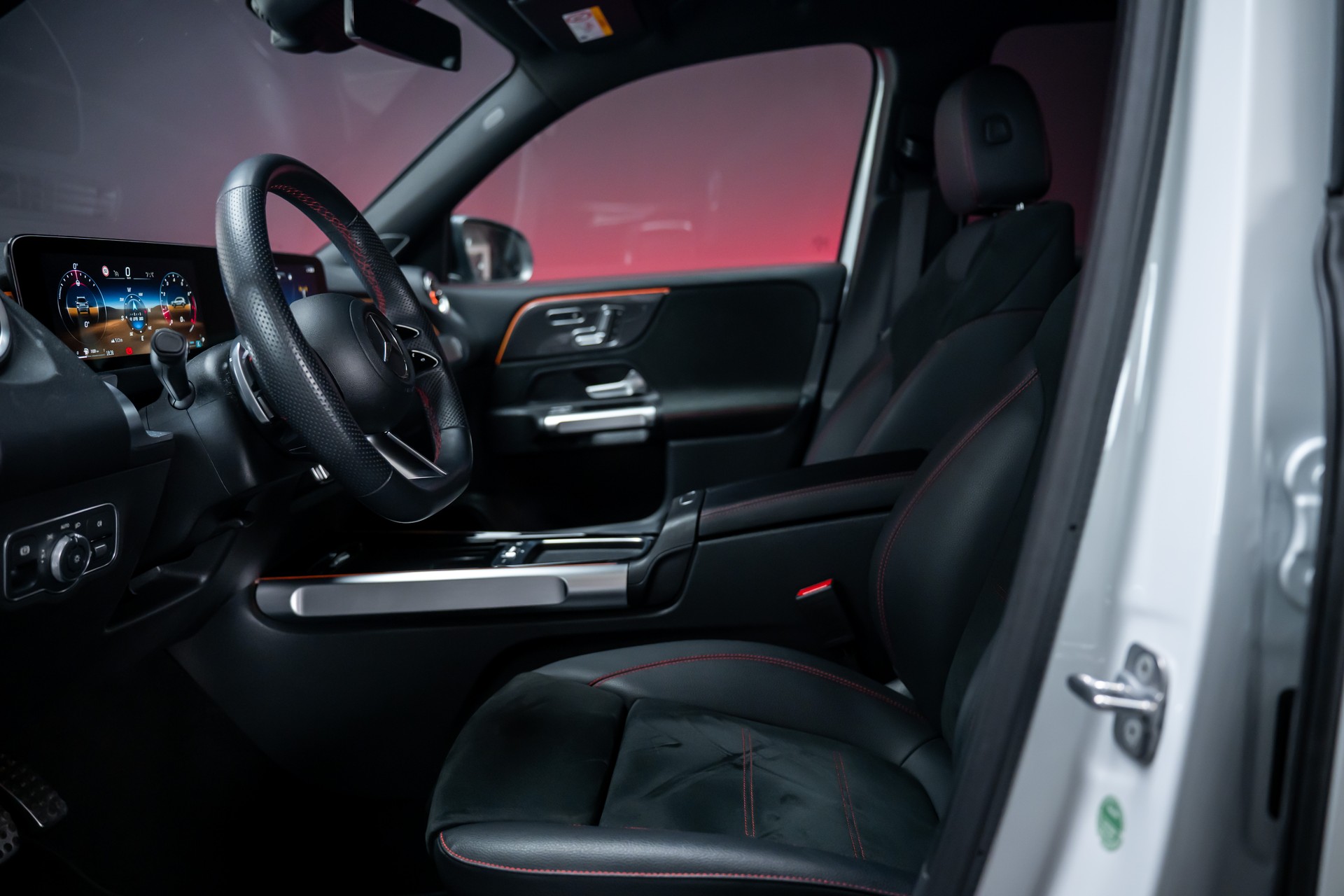 MERCEDES-BENZ GLB 250 AMG Line 4matic*Facelift*360°Kamera*Burmester*El.Sitze*-image-10