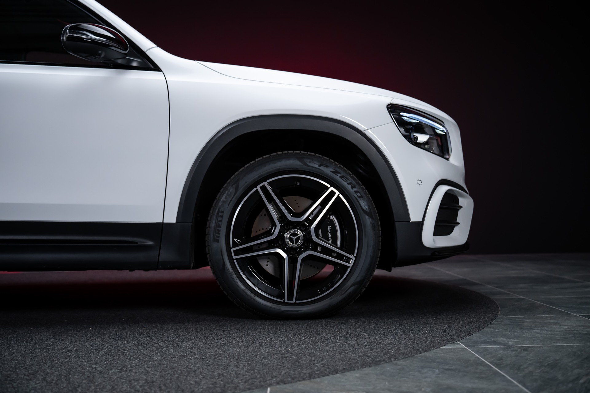 MERCEDES-BENZ GLB 250 AMG Line 4matic*Facelift*360°Kamera*Burmester*El.Sitze*-image-42