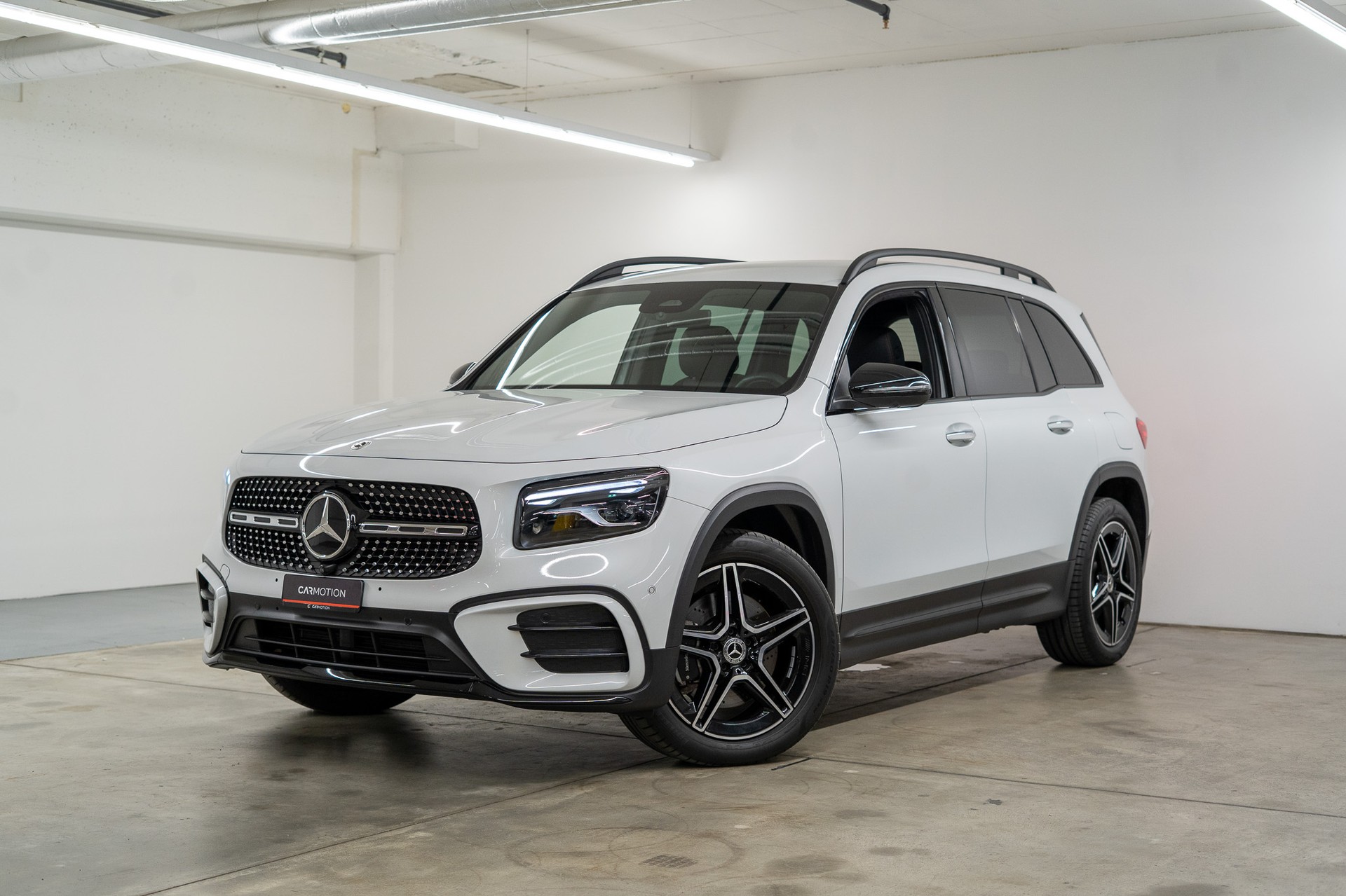 MERCEDES-BENZ GLB 250 AMG Line 4matic*Facelift*360°Kamera*Burmester*El.Sitze*-image-0