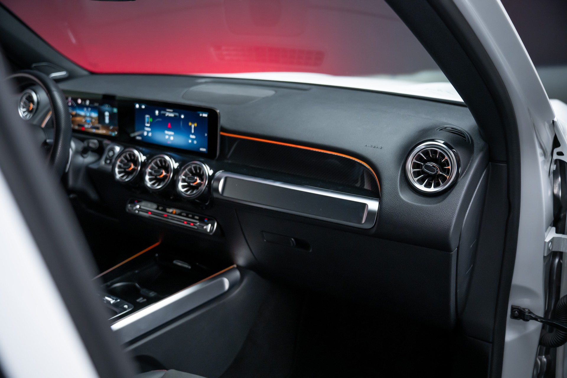 MERCEDES-BENZ GLB 250 AMG Line 4matic*Facelift*360°Kamera*Burmester*El.Sitze*-image-21