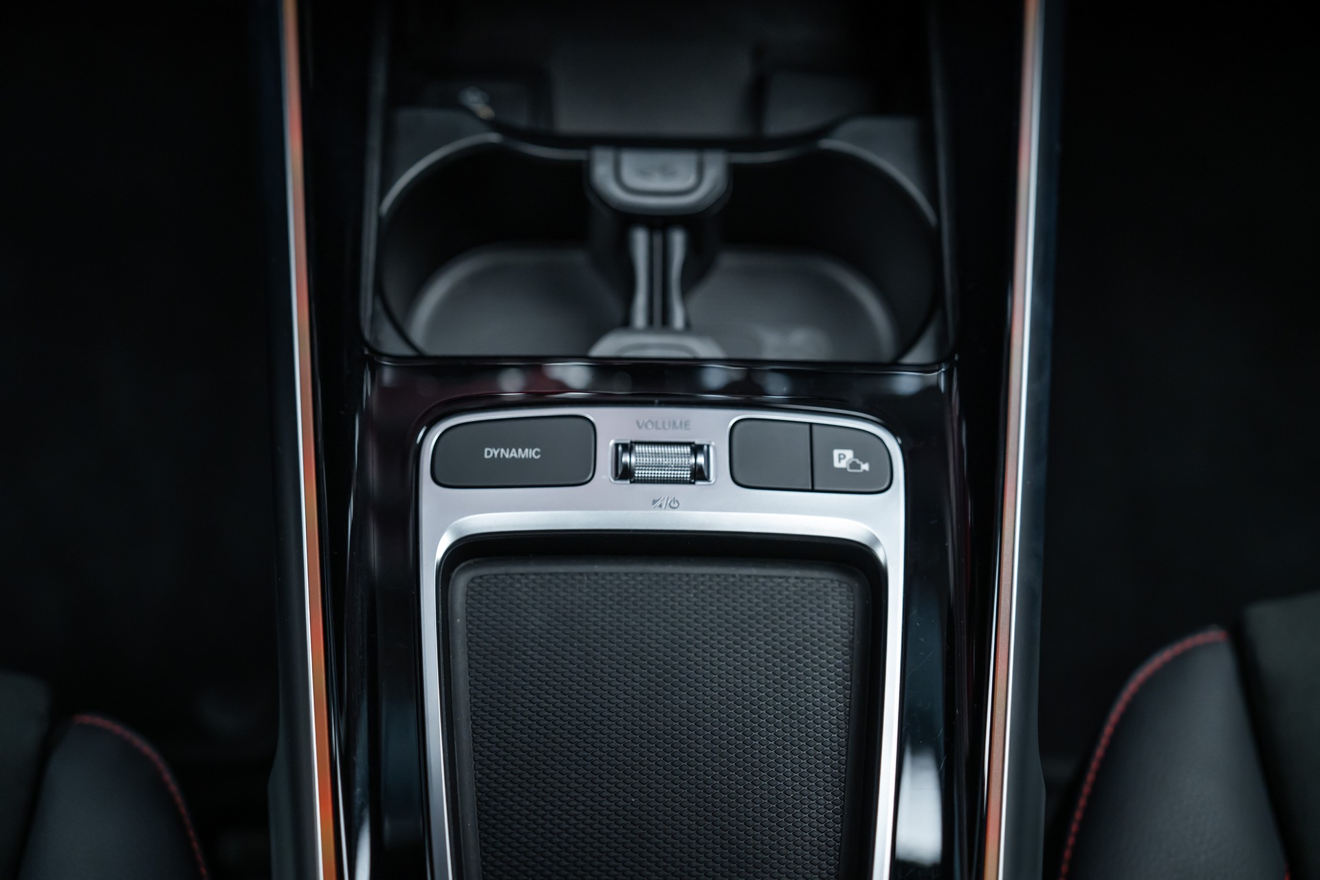 MERCEDES-BENZ GLB 250 AMG Line 4matic*Facelift*360°Kamera*Burmester*El.Sitze*-image-36