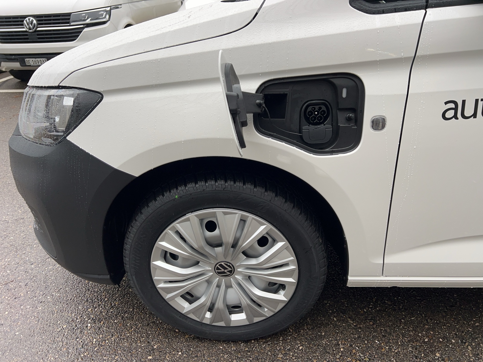 VW Caddy Cargo 1.5 TSI Plug in Hybrid DSG-image-11