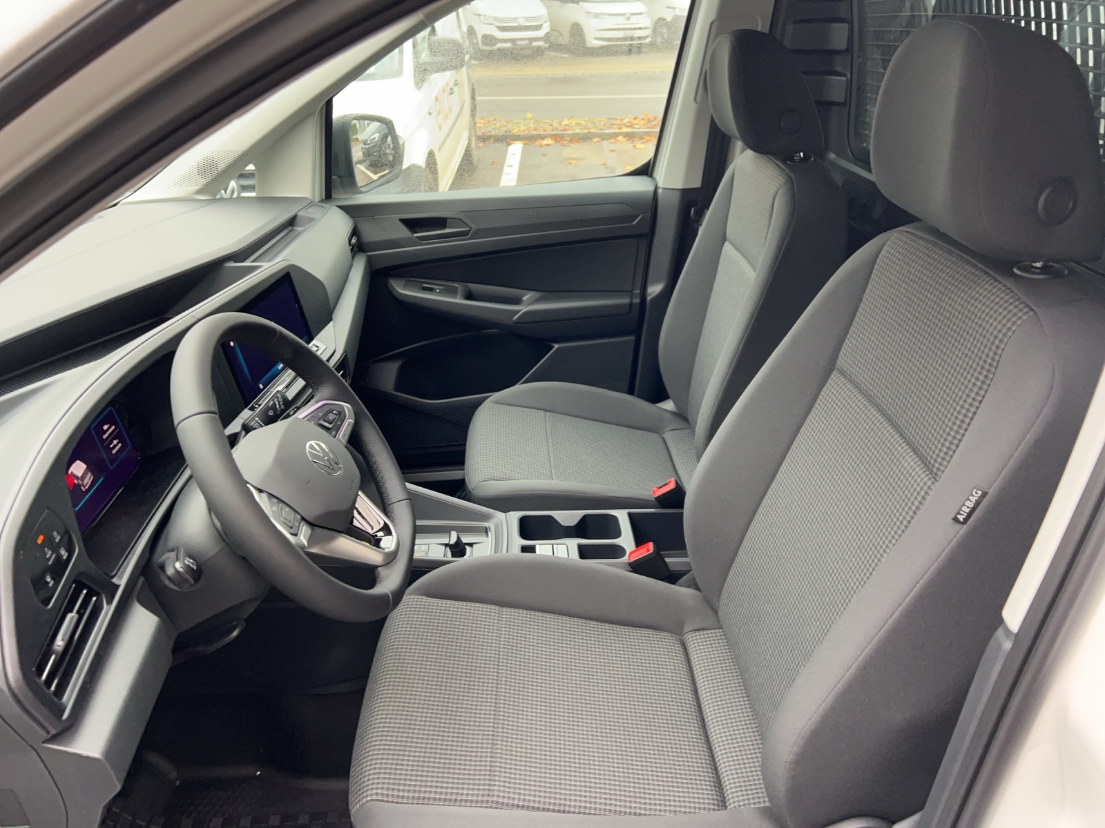 VW Caddy Cargo 1.5 TSI Plug in Hybrid DSG-image-6