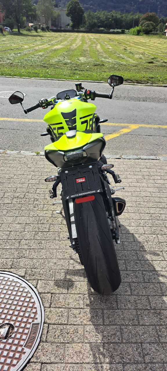 TRIUMPH Moto2-image-3