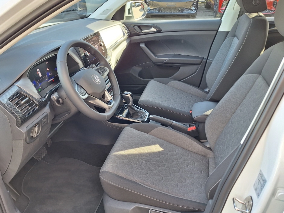 VW T-Cross 1.0 TSI Life DSG-image-6
