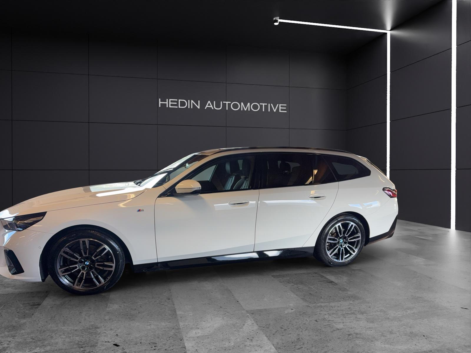 BMW 520d xDrive Touring-image-1