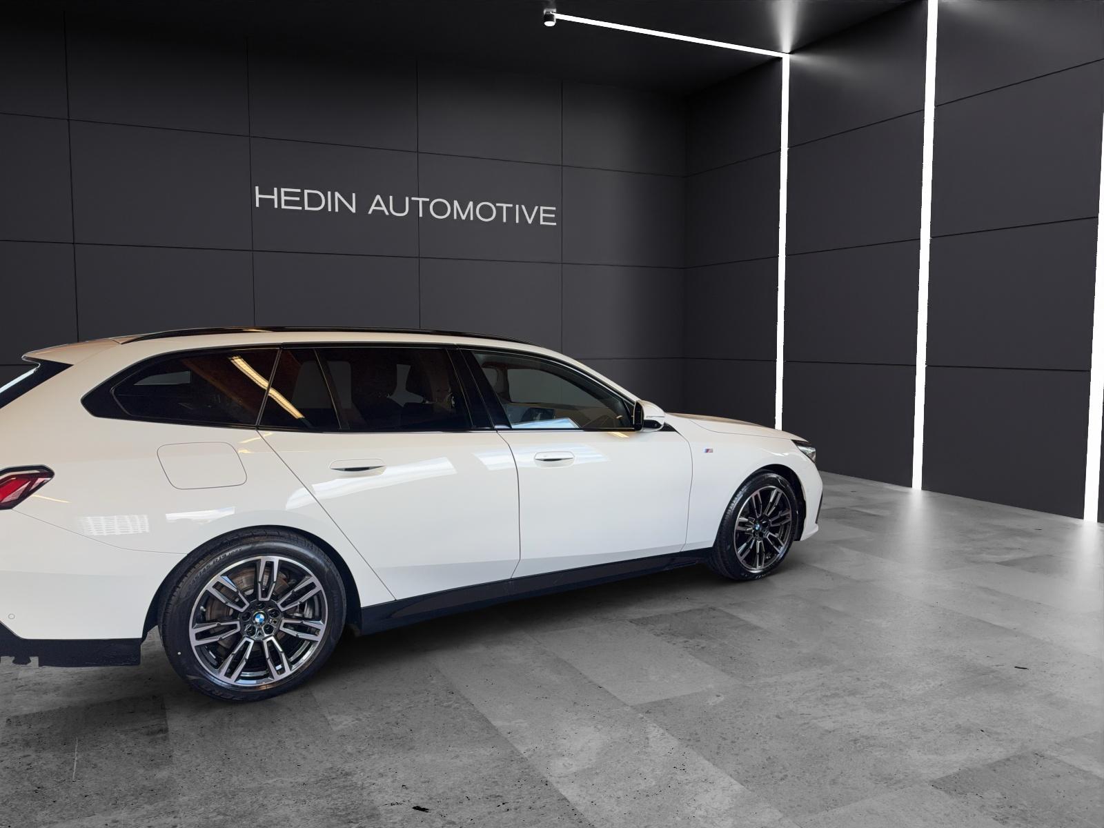 BMW 520d xDrive Touring-image-5