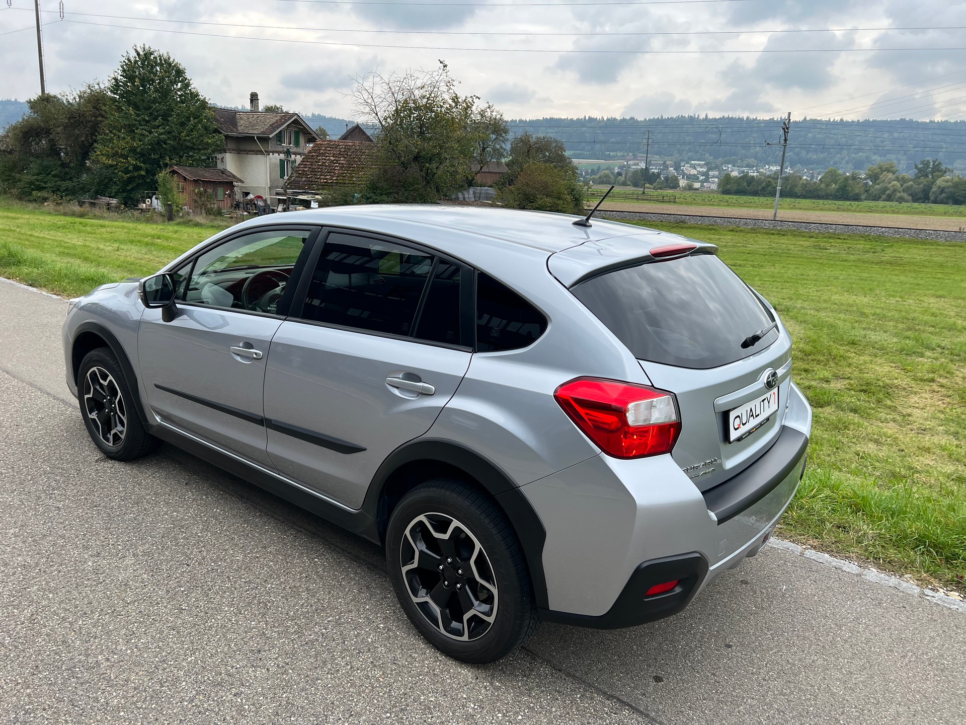 SUBARU XV 1.6 Swiss Two AWD CVT-image-11