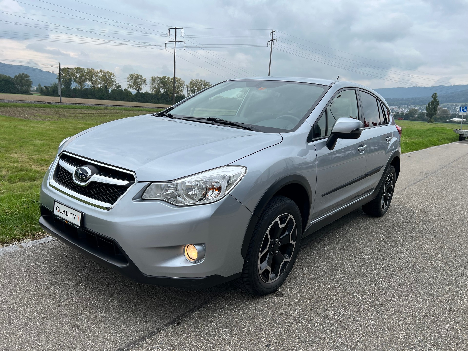 SUBARU XV 1.6 Swiss Two AWD CVT-image-3