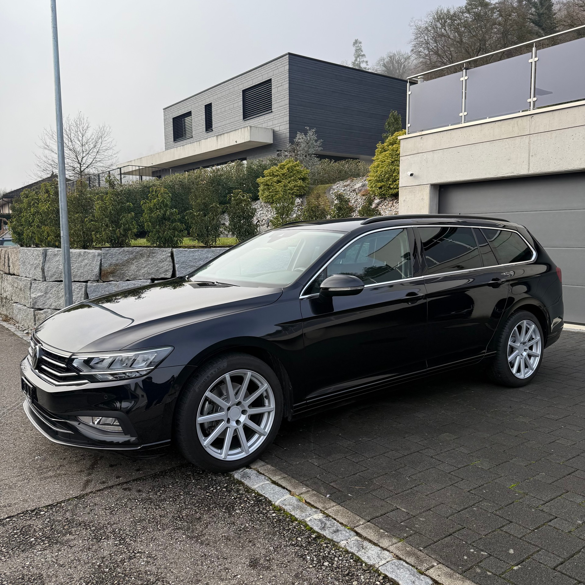 VW Passat 2.0 TDI BMT Business DSG-image-1