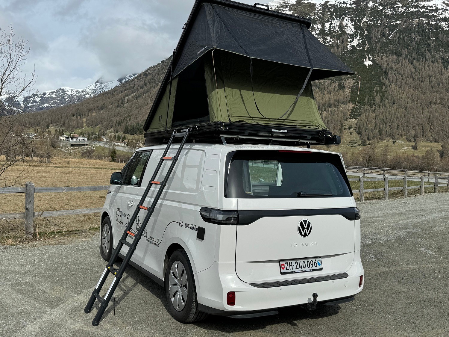 VW ID Buzz Cargo mit Camperausbau-image-10