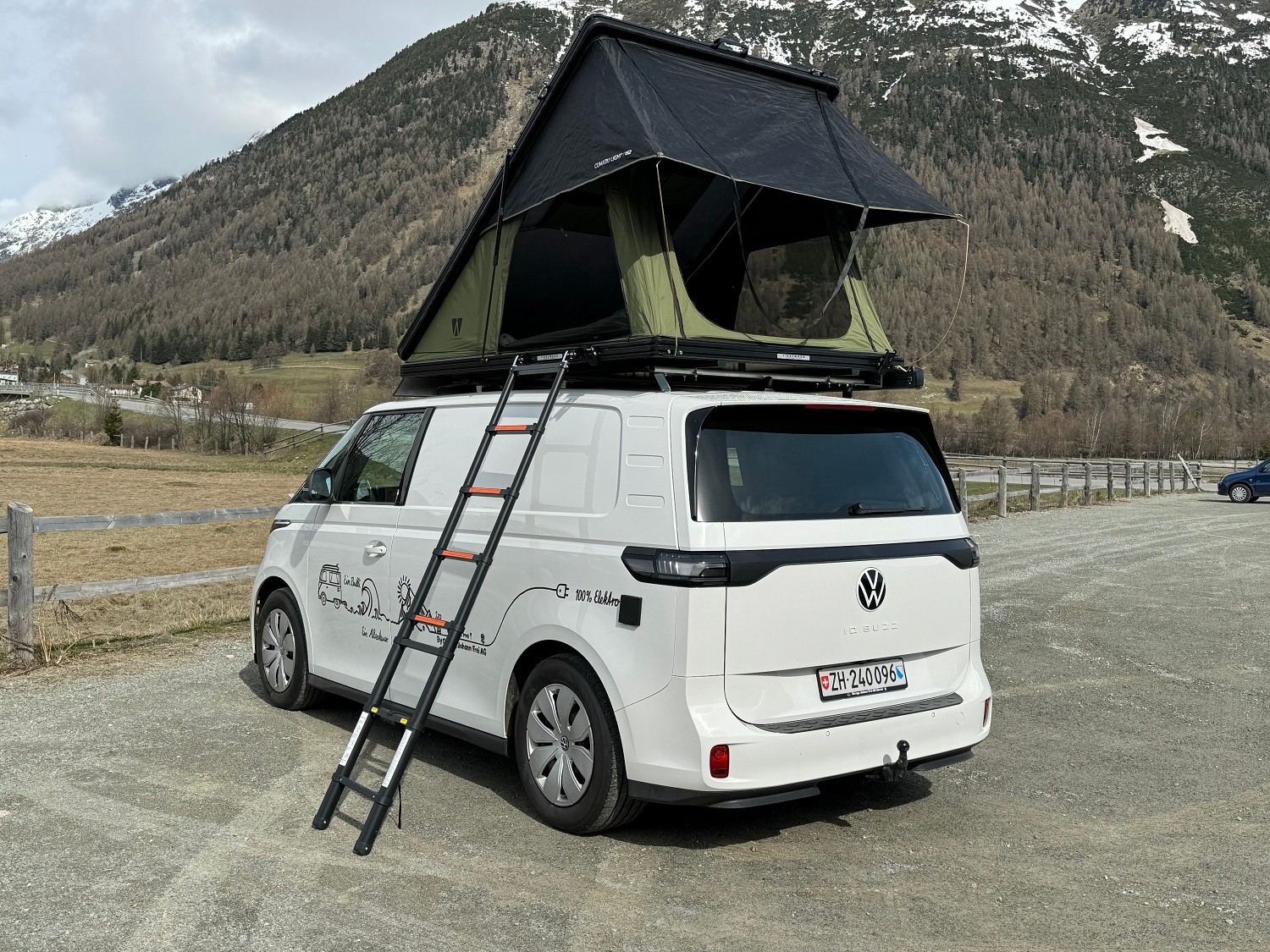 VW ID Buzz Cargo mit Camperausbau-image-15