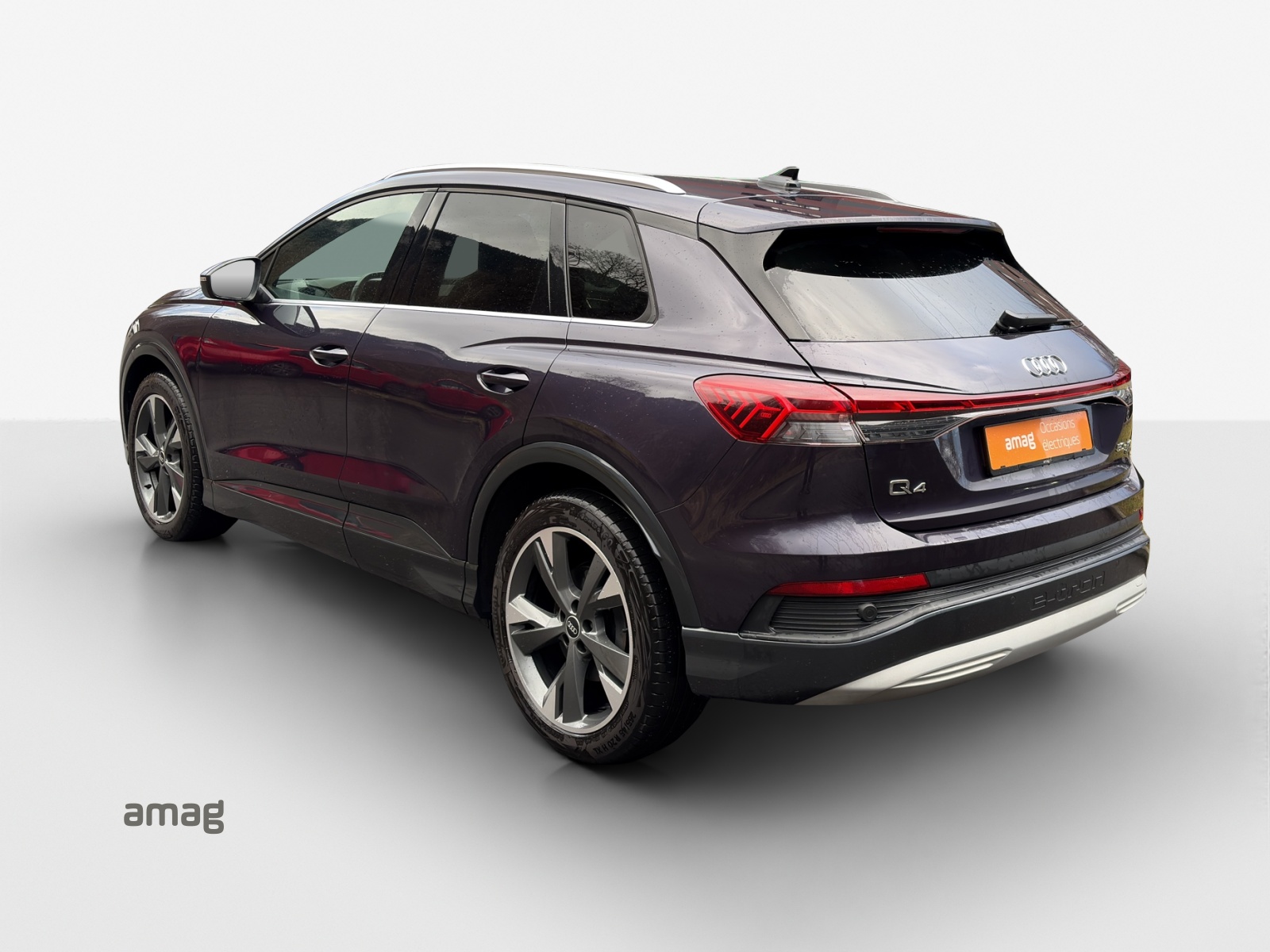 AUDI Q4 e-tron 50 quattro-image-2
