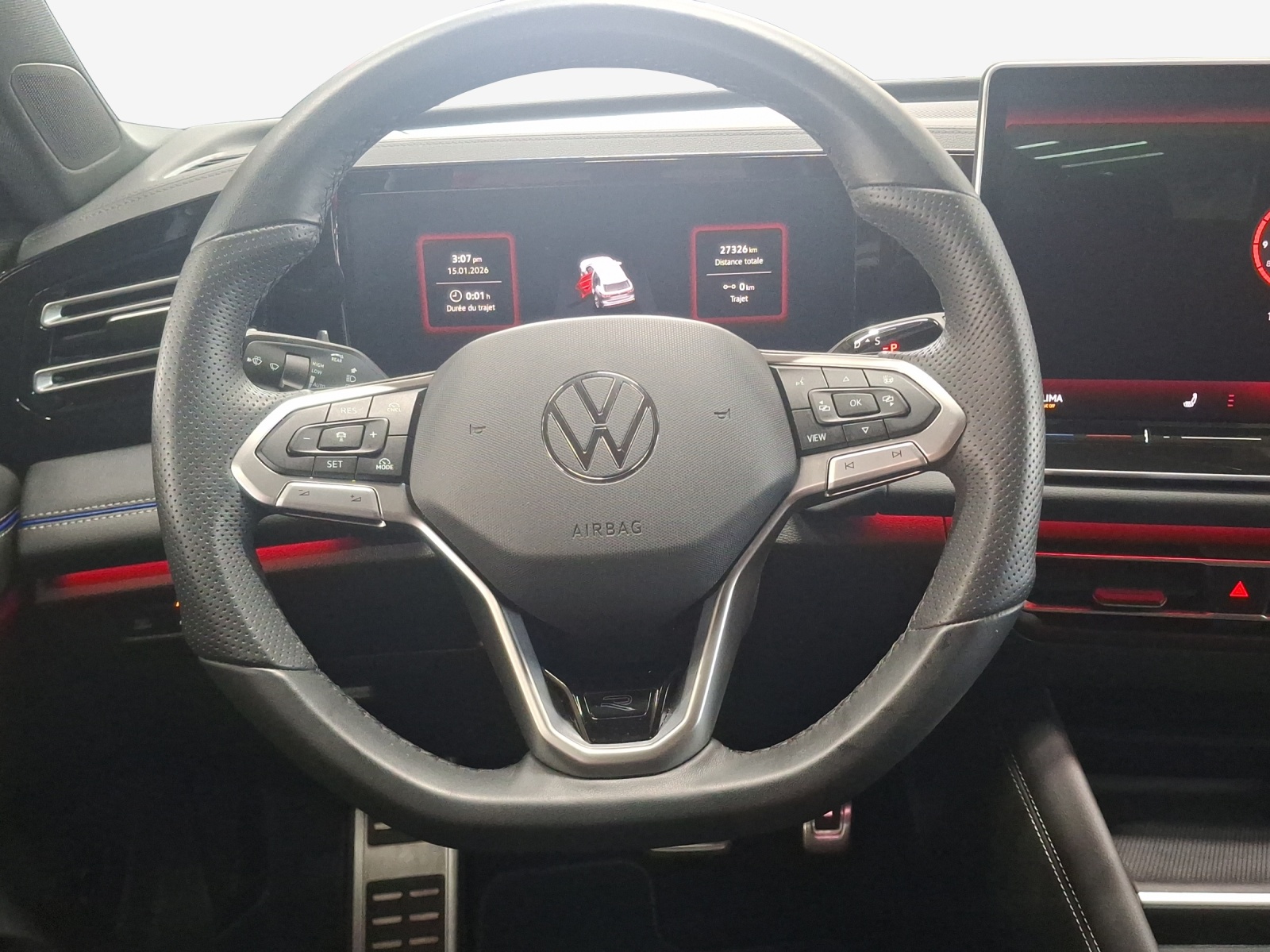 VW Tiguan 2.0 TDI SCR R-Line 4Motion DSG-image-9